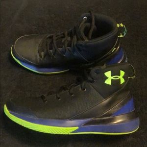 Boys Under Armour shoes